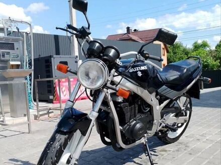 Сузукі GS 500 2001 у Мурованых Куриловцах на Automoto.ua Сузукі GS 500, об'ємом двигуна 0.49 л та пробігом 28 тис. км за 2000 $, фото 1 на Automoto.ua