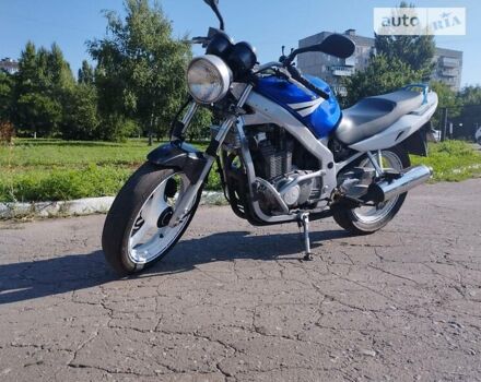 Синий Сузуки GS 500, объемом двигателя 0.5 л и пробегом 35 тыс. км за 2000 $, фото 5 на Automoto.ua