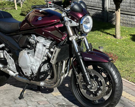 Красный Сузуки GSF 1250, объемом двигателя 1.25 л и пробегом 37 тыс. км за 5600 $, фото 2 на Automoto.ua