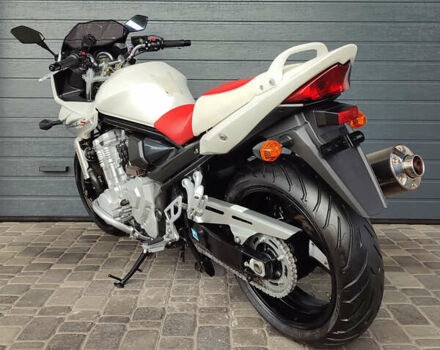 Белый Сузуки GSF 1250S, объемом двигателя 1.25 л и пробегом 36 тыс. км за 6000 $, фото 6 на Automoto.ua