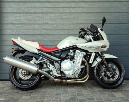 Белый Сузуки GSF 1250S, объемом двигателя 1.25 л и пробегом 36 тыс. км за 6000 $, фото 1 на Automoto.ua