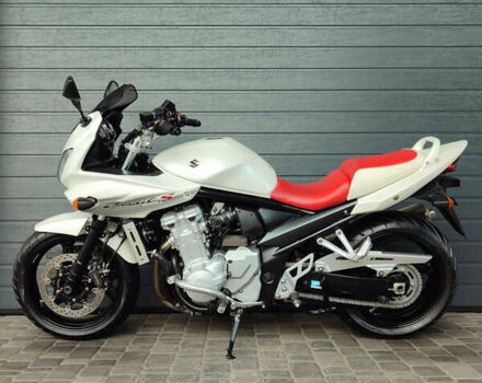 Белый Сузуки GSF 1250S, объемом двигателя 1.25 л и пробегом 36 тыс. км за 6000 $, фото 5 на Automoto.ua