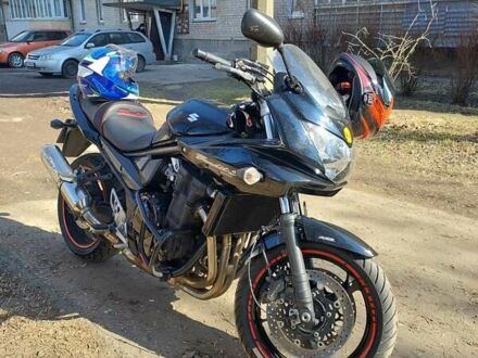 Сузуки GSF 1250S 2010 в Луцке на Automoto.ua Черный Сузуки GSF 1250S, объемом двигателя 1.25 л и пробегом 128 тыс. км за 5400 $, фото 1 на Automoto.ua