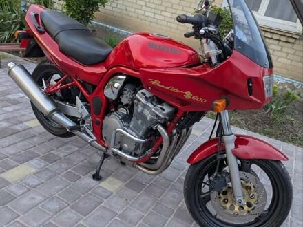 Сузукі GSF 600 Bandit S 1999 у Рівному на Automoto.ua Червоний Сузукі GSF 600 Bandit S, об'ємом двигуна 0 л та пробігом 43 тис. км за 2950 $, фото 1 на Automoto.ua