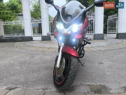 Сузукі GSF 600 Bandit S 2002 у Вінниці на Automoto.ua Червоний Сузукі GSF 600 Bandit S, об'ємом двигуна 0.6 л та пробігом 49 тис. км за 3600 $, фото 1 на Automoto.ua