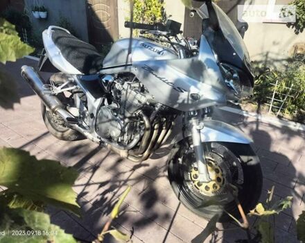 Серый Сузуки GSF 600 Bandit S, объемом двигателя 0.6 л и пробегом 35 тыс. км за 3800 $, фото 11 на Automoto.ua