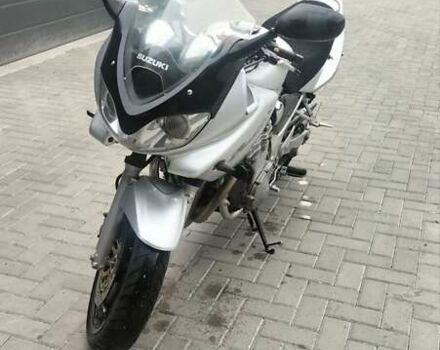Серый Сузуки GSF 600 Bandit S, объемом двигателя 0.6 л и пробегом 35 тыс. км за 3800 $, фото 3 на Automoto.ua