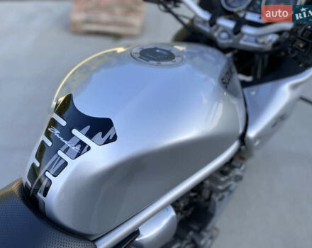Серый Сузуки GSF 600 Bandit S, объемом двигателя 0.6 л и пробегом 28 тыс. км за 3350 $, фото 22 на Automoto.ua