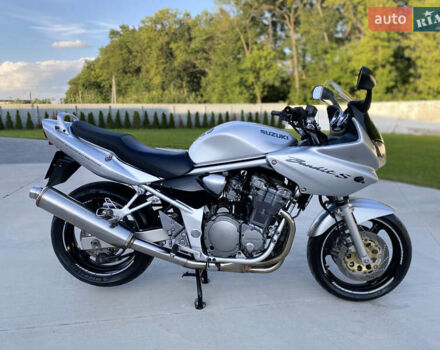 Серый Сузуки GSF 600 Bandit S, объемом двигателя 0.6 л и пробегом 28 тыс. км за 3350 $, фото 5 на Automoto.ua
