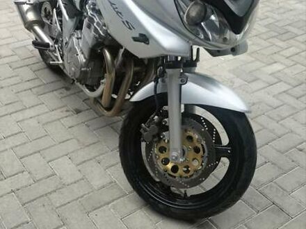 Серый Сузуки GSF 600 Bandit S, объемом двигателя 0.6 л и пробегом 35 тыс. км за 3800 $, фото 1 на Automoto.ua