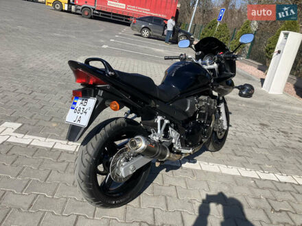 Сузуки GSF 650 Bandit 2005 в Виннице на Automoto.ua Черный Сузуки GSF 650 Bandit, объемом двигателя 0.65 л и пробегом 27 тыс. км за 3999 $, фото 1 на Automoto.ua