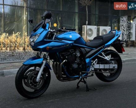 Сузуки GSF 650 Bandit, объемом двигателя 0 л и пробегом 25 тыс. км за 4000 $, фото 8 на Automoto.ua