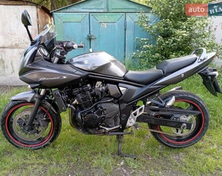 Сузуки GSF 650 Bandit 2010 в Львове на Automoto.ua Серый Сузуки GSF 650 Bandit, объемом двигателя 0.65 л и пробегом 66 тыс. км за 3699 $, фото 7 на Automoto.ua