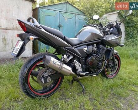 Сузуки GSF 650 Bandit 2010 в Львове на Automoto.ua Серый Сузуки GSF 650 Bandit, объемом двигателя 0.65 л и пробегом 66 тыс. км за 3699 $, фото 3 на Automoto.ua