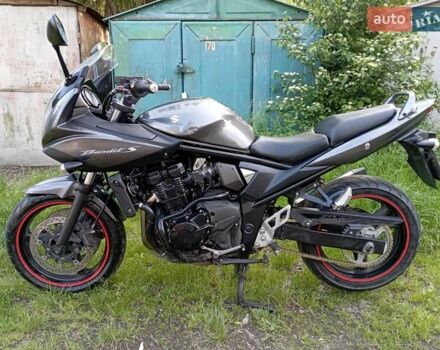 Сузуки GSF 650 Bandit 2010 в Львове на Automoto.ua Серый Сузуки GSF 650 Bandit, объемом двигателя 0.65 л и пробегом 66 тыс. км за 3699 $, фото 1 на Automoto.ua