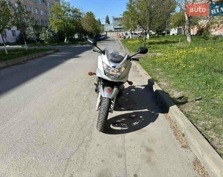 Серый Сузуки GSF 650 Bandit, объемом двигателя 0.66 л и пробегом 41 тыс. км за 3999 $, фото 2 на Automoto.ua