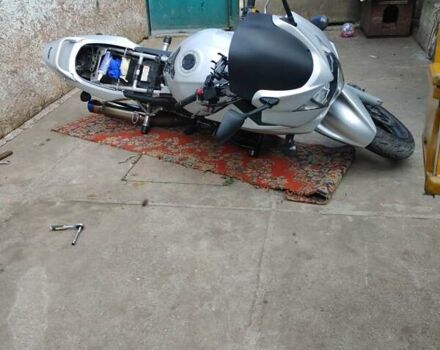 Сірий Сузукі GSF 650 Bandit, об'ємом двигуна 0.65 л та пробігом 31 тис. км за 4250 $, фото 16 на Automoto.ua