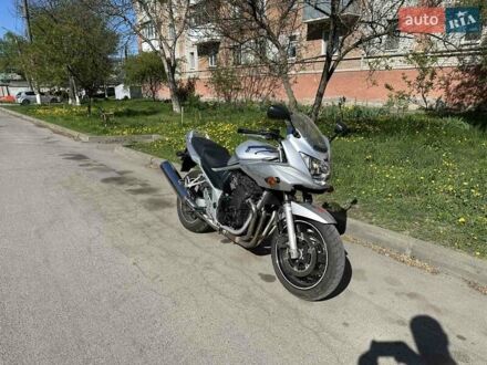 Сузуки GSF 650 Bandit 2005 в Виннице на Automoto.ua Серый Сузуки GSF 650 Bandit, объемом двигателя 0.66 л и пробегом 41 тыс. км за 3999 $, фото 1 на Automoto.ua
