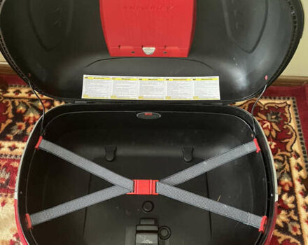 Сузуки GSF 650 Bandit 2009 в Харькове на Automoto.ua Синий Сузуки GSF 650 Bandit, объемом двигателя 0.66 л и пробегом 50 тыс. км за 5600 $, фото 9 на Automoto.ua