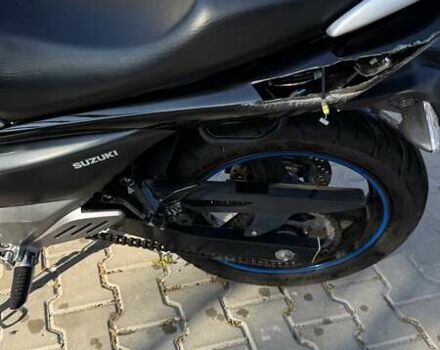 Чорний Сузукі GSR 250, об'ємом двигуна 0.25 л та пробігом 33 тис. км за 1500 $, фото 2 на Automoto.ua