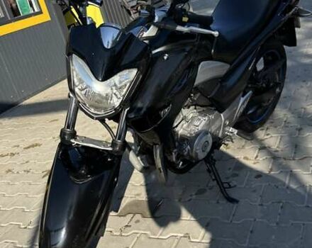 Чорний Сузукі GSR 250, об'ємом двигуна 0.25 л та пробігом 33 тис. км за 1750 $, фото 7 на Automoto.ua