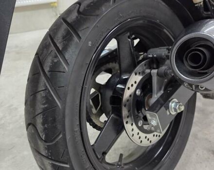 Чорний Сузукі GSR 250, об'ємом двигуна 0.25 л та пробігом 2 тис. км за 3000 $, фото 5 на Automoto.ua