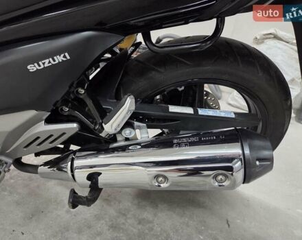 Чорний Сузукі GSR 250, об'ємом двигуна 0.25 л та пробігом 2 тис. км за 3000 $, фото 6 на Automoto.ua