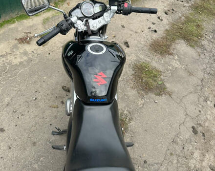 Черный Сузуки GSR 250, объемом двигателя 0.25 л и пробегом 18 тыс. км за 2700 $, фото 6 на Automoto.ua