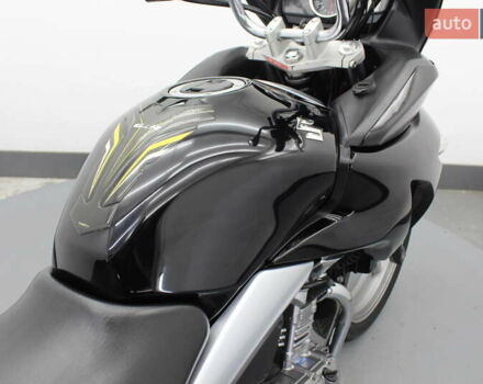 Черный Сузуки GSR 250, объемом двигателя 0.25 л и пробегом 35 тыс. км за 2600 $, фото 12 на Automoto.ua