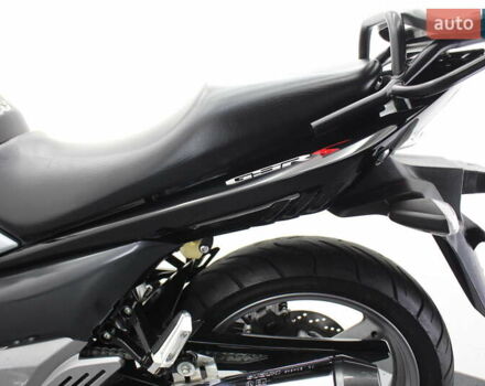 Черный Сузуки GSR 250, объемом двигателя 0.25 л и пробегом 35 тыс. км за 2600 $, фото 14 на Automoto.ua
