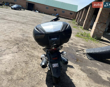 Черный Сузуки GSR 250, объемом двигателя 0.25 л и пробегом 20 тыс. км за 2600 $, фото 3 на Automoto.ua