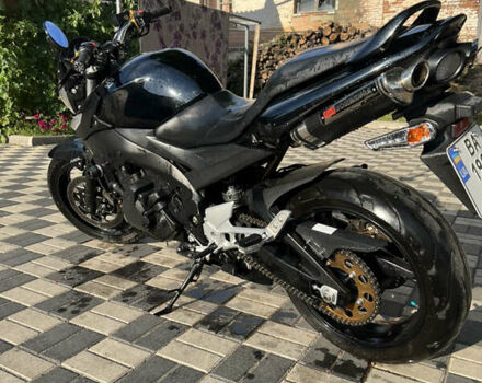 Черный Сузуки GSR 250, объемом двигателя 0.4 л и пробегом 26 тыс. км за 4600 $, фото 3 на Automoto.ua
