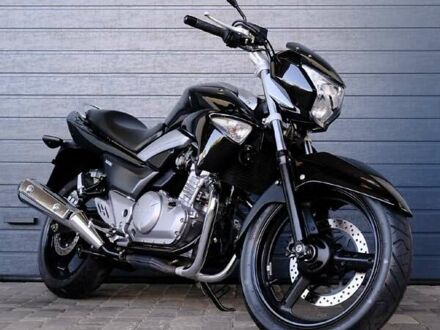 Сузуки GSR 250 2015 в Белой Церкве на Automoto.ua Черный Сузуки GSR 250, объемом двигателя 0.25 л и пробегом 13 тыс. км за 2900 $, фото 1 на Automoto.ua