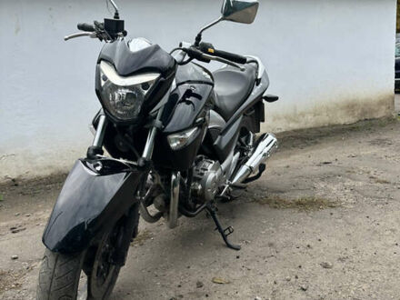 Сузуки GSR 250 2016 в Ямполь на Automoto.ua Черный Сузуки GSR 250, объемом двигателя 0.25 л и пробегом 18 тыс. км за 2700 $, фото 1 на Automoto.ua