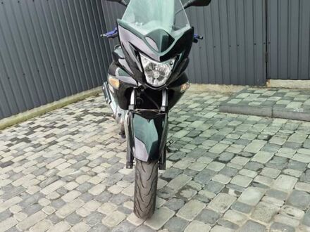 Сузуки GSR 250 2016 в Киеве на Automoto.ua Черный Сузуки GSR 250, объемом двигателя 0.25 л и пробегом 18 тыс. км за 2900 $, фото 1 на Automoto.ua