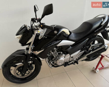 Сузуки GSR 250, объемом двигателя 0.25 л и пробегом 13 тыс. км за 2700 $, фото 9 на Automoto.ua