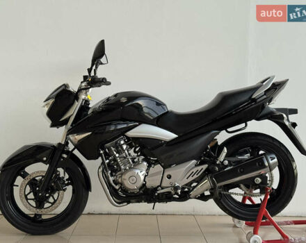 Сузуки GSR 250, объемом двигателя 0.25 л и пробегом 13 тыс. км за 2700 $, фото 7 на Automoto.ua
