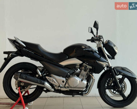 Сузуки GSR 250, объемом двигателя 0.25 л и пробегом 13 тыс. км за 2700 $, фото 1 на Automoto.ua