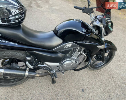 Сузуки GSR 250, объемом двигателя 0 л и пробегом 47 тыс. км за 2750 $, фото 3 на Automoto.ua