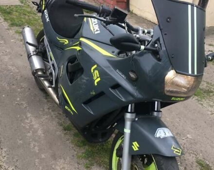 Серый Сузуки GSR 250, объемом двигателя 0 л и пробегом 40 тыс. км за 1500 $, фото 3 на Automoto.ua