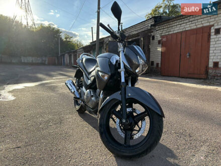 Сірий Сузукі GSR 250, об'ємом двигуна 0.25 л та пробігом 8 тис. км за 2700 $, фото 1 на Automoto.ua