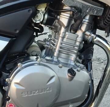 Синий Сузуки GSR 250, объемом двигателя 0.25 л и пробегом 35 тыс. км за 2600 $, фото 8 на Automoto.ua