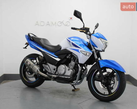 Синий Сузуки GSR 250, объемом двигателя 0.25 л и пробегом 38 тыс. км за 2300 $, фото 3 на Automoto.ua