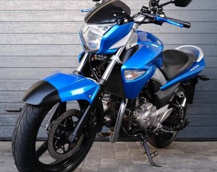Синий Сузуки GSR 250, объемом двигателя 0.25 л и пробегом 27 тыс. км за 2800 $, фото 2 на Automoto.ua