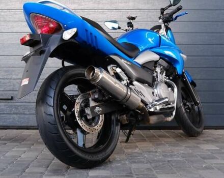 Синий Сузуки GSR 250, объемом двигателя 0.25 л и пробегом 27 тыс. км за 2800 $, фото 4 на Automoto.ua