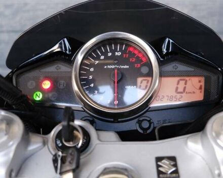 Синий Сузуки GSR 250, объемом двигателя 0.25 л и пробегом 27 тыс. км за 2800 $, фото 3 на Automoto.ua