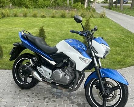 Синий Сузуки GSR 250, объемом двигателя 0.25 л и пробегом 39 тыс. км за 2600 $, фото 2 на Automoto.ua