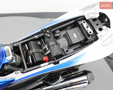 Синий Сузуки GSR 250, объемом двигателя 0.25 л и пробегом 9 тыс. км за 3300 $, фото 26 на Automoto.ua