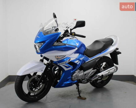 Синий Сузуки GSR 250, объемом двигателя 0.25 л и пробегом 9 тыс. км за 3300 $, фото 2 на Automoto.ua