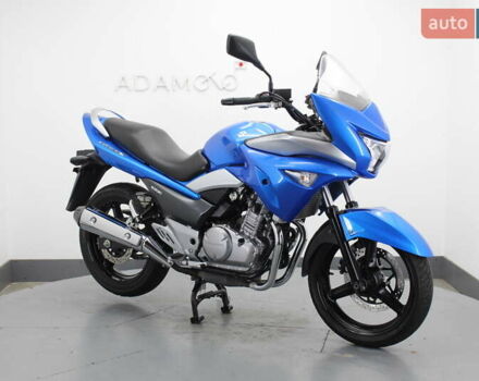 Синий Сузуки GSR 250, объемом двигателя 0.25 л и пробегом 11 тыс. км за 2900 $, фото 2 на Automoto.ua
